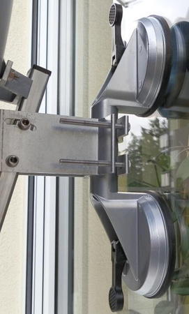Uchwyt aluminiowy przyssawkowy do szyb 2x115 5312