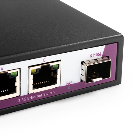 SWITCH 5 portów RJ45 2.5G +port SFP 10G SP-SGT105S